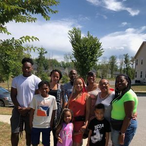 Meet your Posher, Felicia